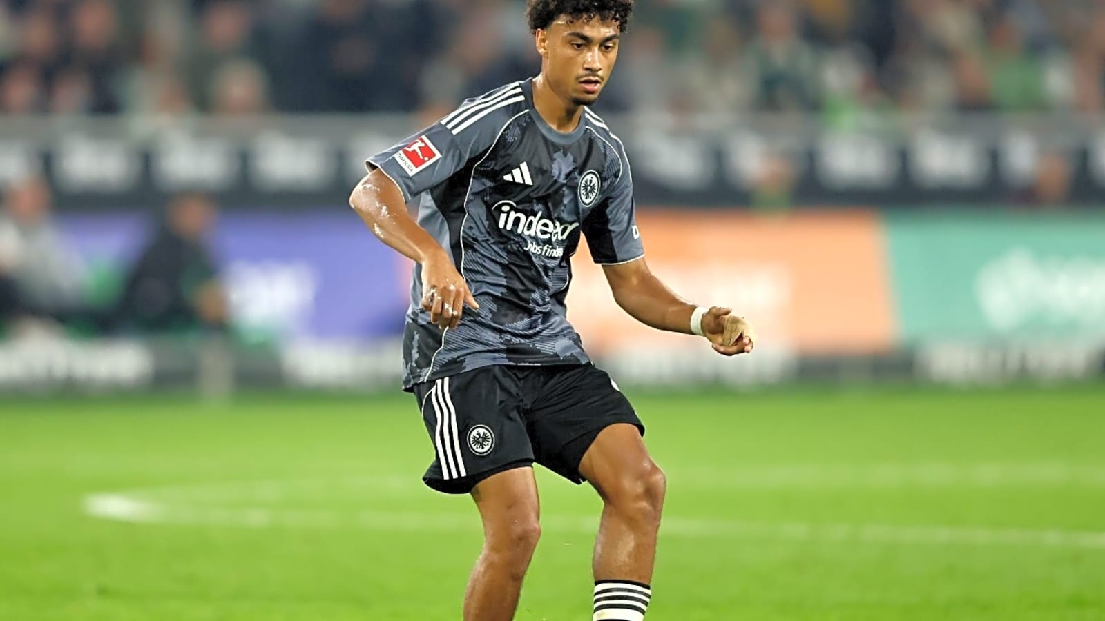 Sources: Arsenal rival Man City for versatile talent who’s wowed scouts across Europe