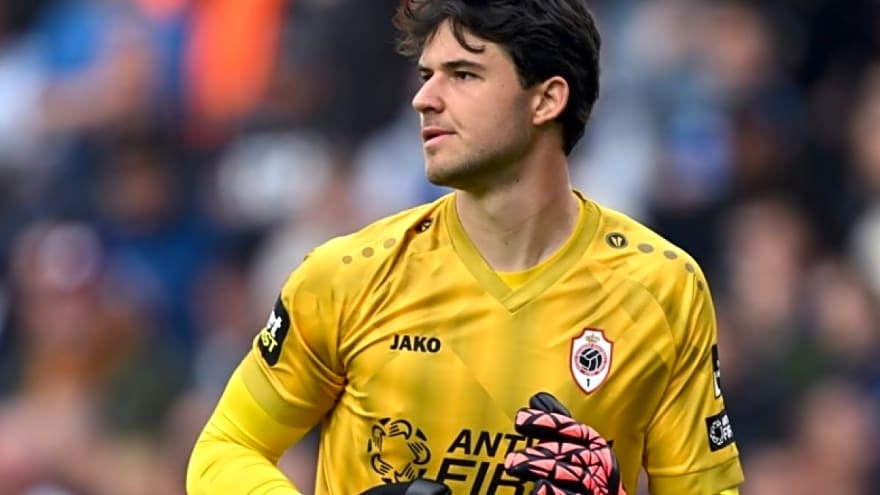 Report: Amorim 'doesn’t trust' summer signing, seeking January additions already
