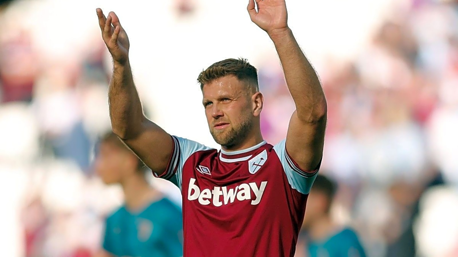 West Ham striker rejects move to Premier League rivals