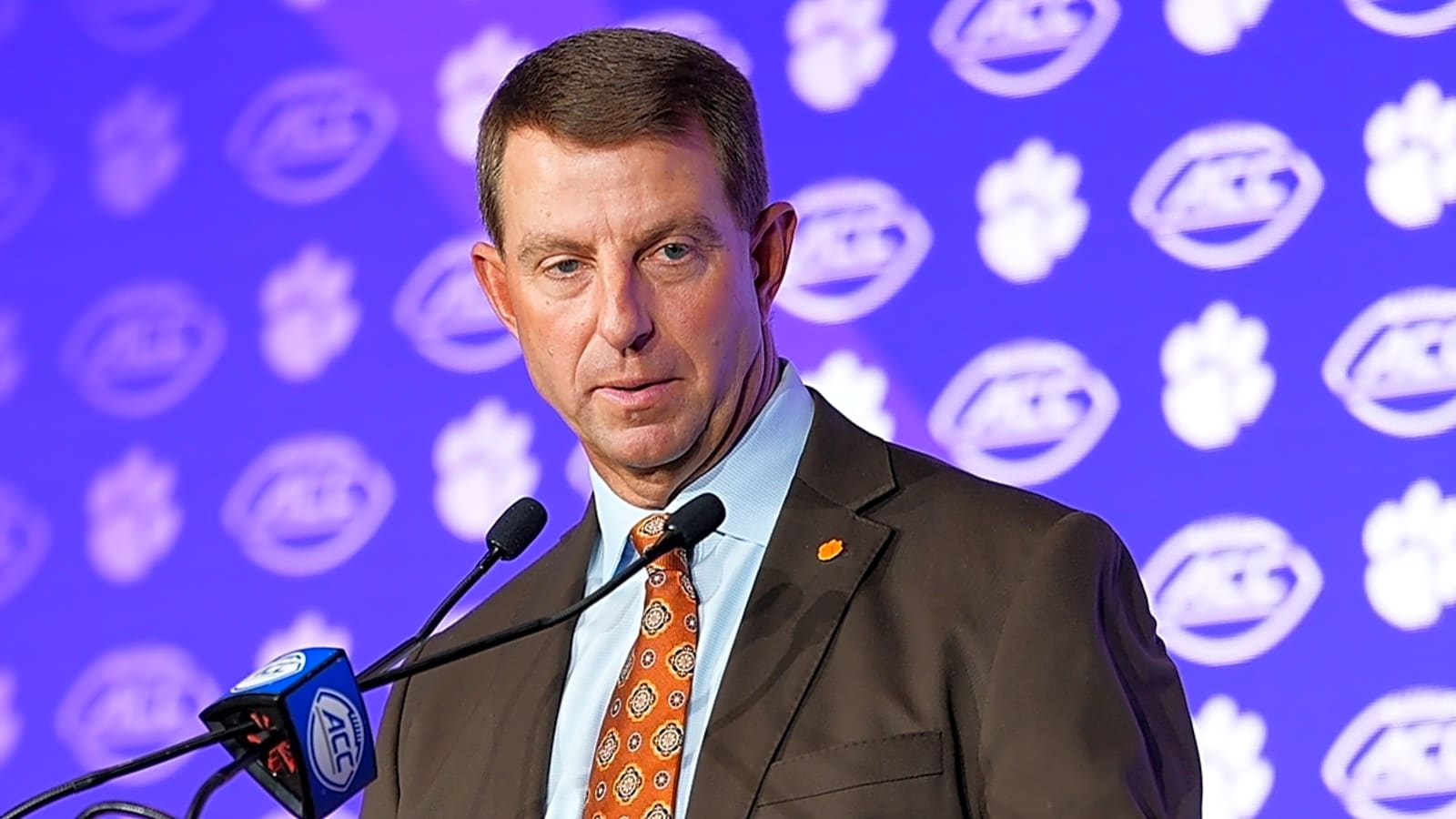 Clemson looking to take care of business on field vs. LSU as 'Death Valley' debate persists
