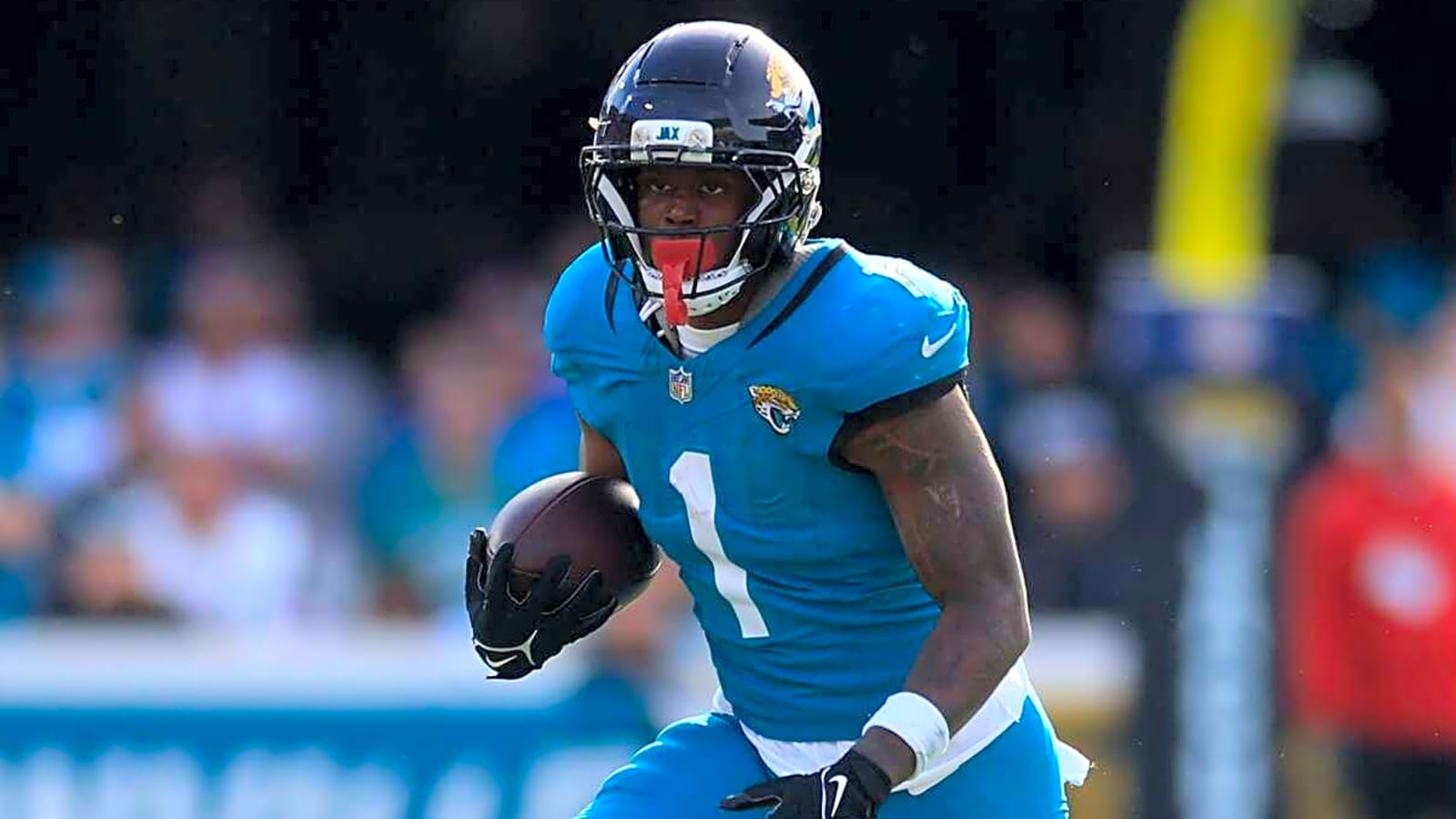 Travis Etienne interested in signing with Chiefs