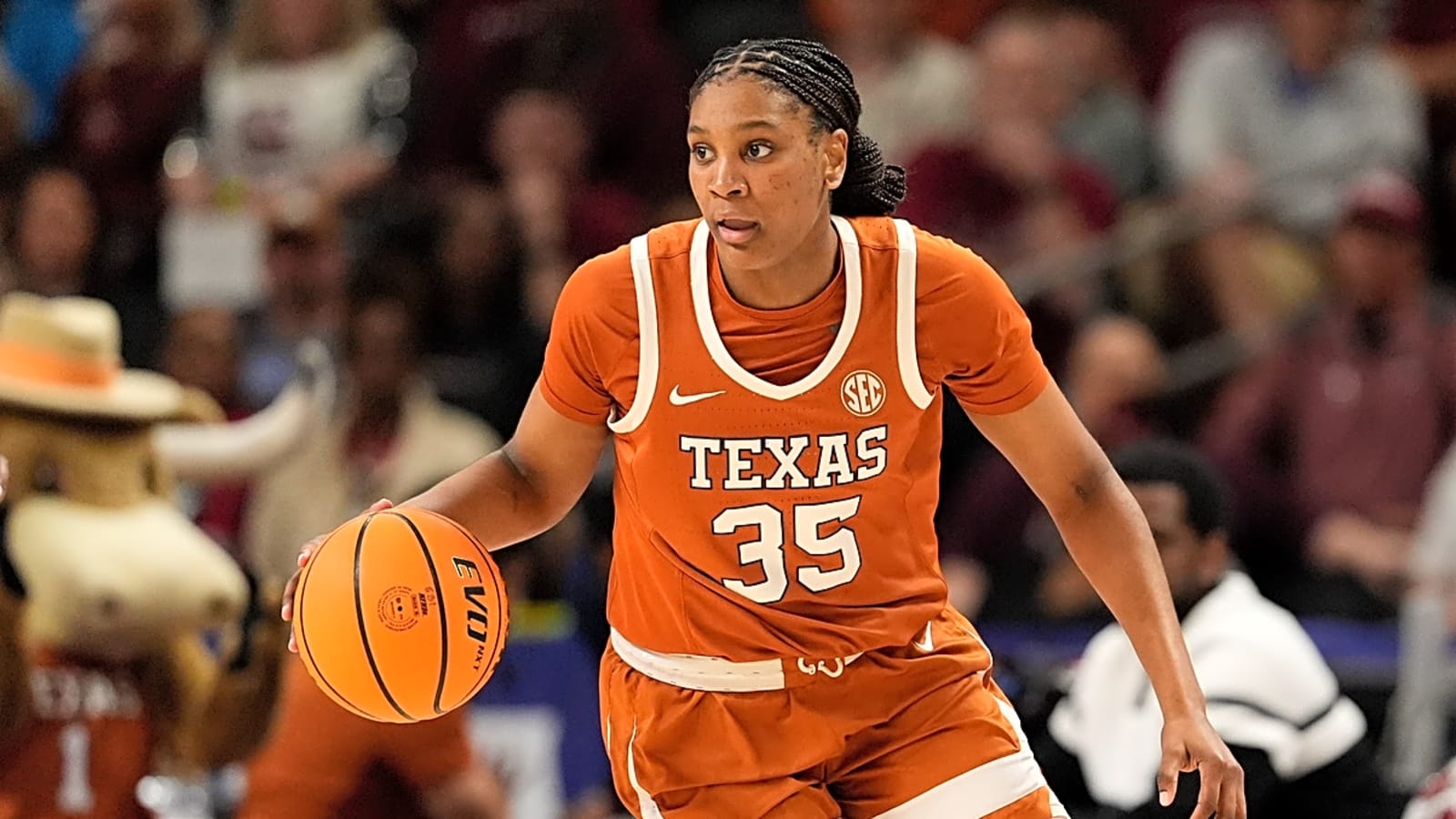 No. 4 Texas rolls past No. 3 South Carolina for first women's SEC title
