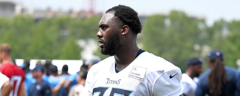 Titans make sudden moves with multiple offensive linemen