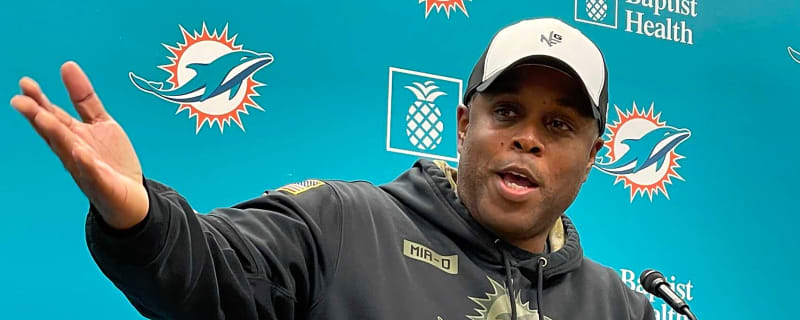 Are Dolphins in line to select QB on Day 2 of NFL Draft?