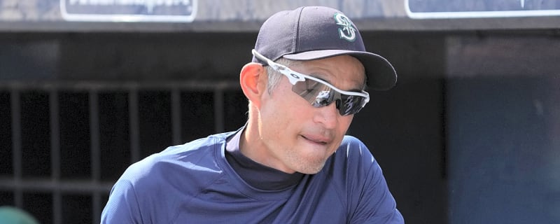 Ichiro Suzuki's statue unveiling goes poorly for Mariners