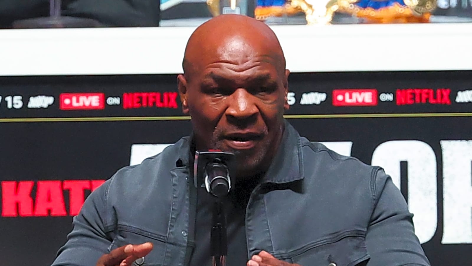 Mike Tyson has wild reason for fighting Floyd Mayweather Jr.
