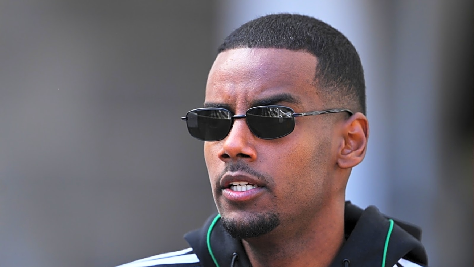 ‘Most likely…’ – Football finance expert predicts what’ll happen next with Isak transfer saga