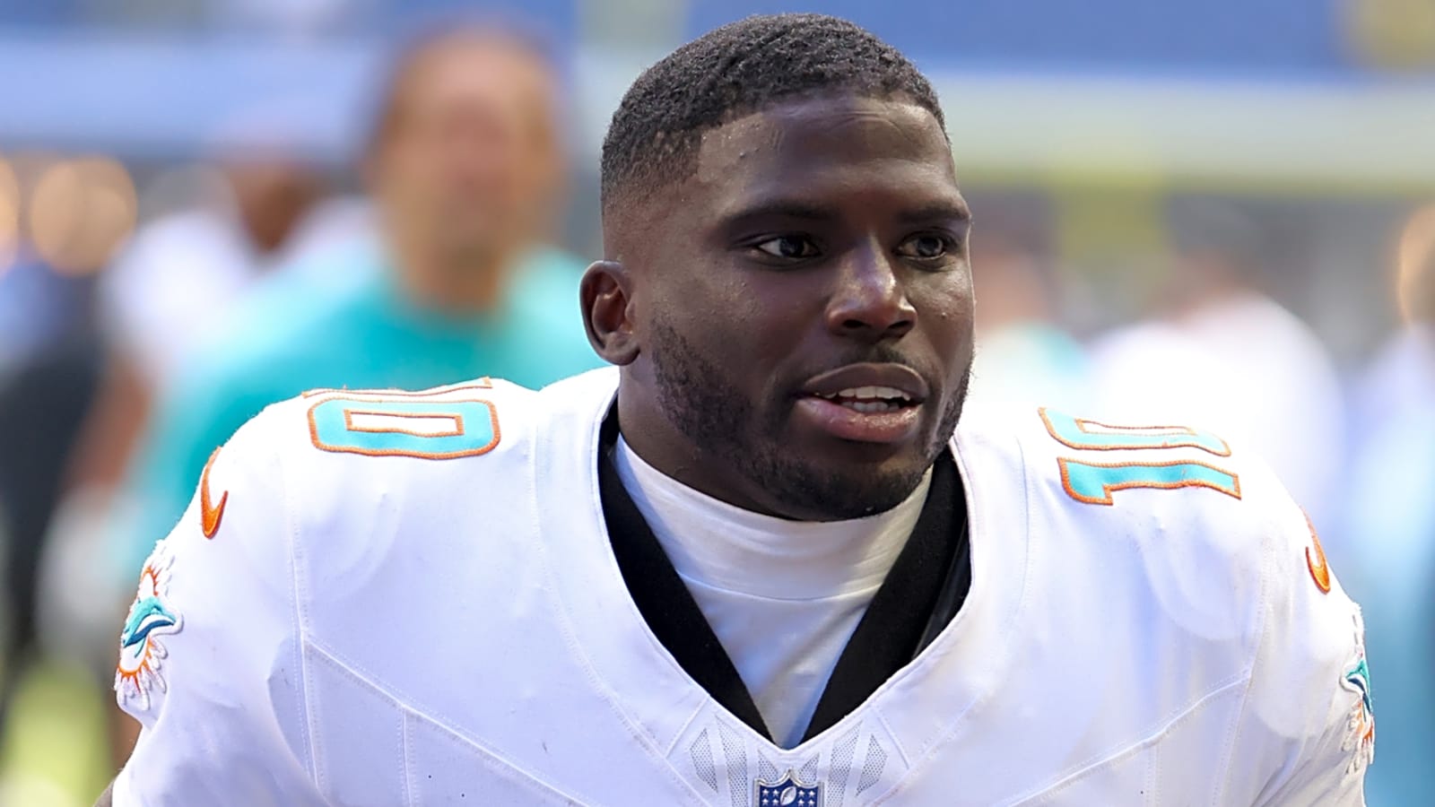 What are the pros, cons of Steelers signing WR Tyreek Hill?