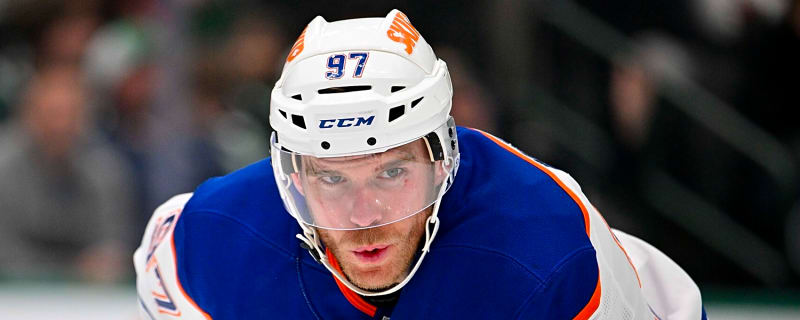 Oilers' Connor McDavid scores 400th career goal