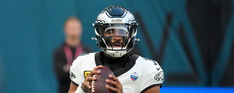Jalen Hurts not a lock to play for Eagles again this season amid blood clot concerns
