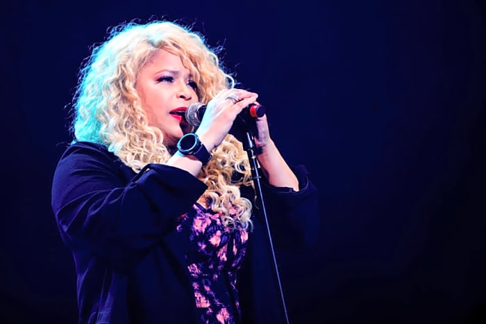 'Hit ‘Em Up Style (Oops!)' by Blu Cantrell