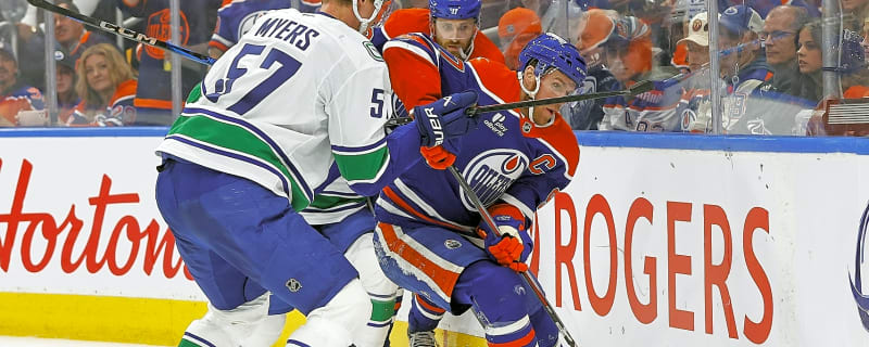  Tyler Myers obliterates Trent Frederic with awesome hit, Canucks lose 3-1