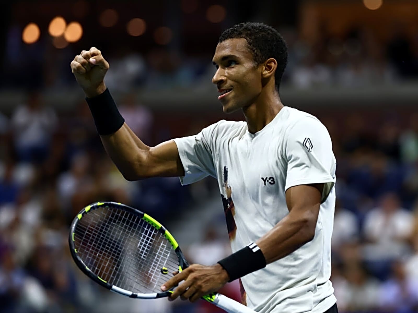 Daniela ronquillo b instagram