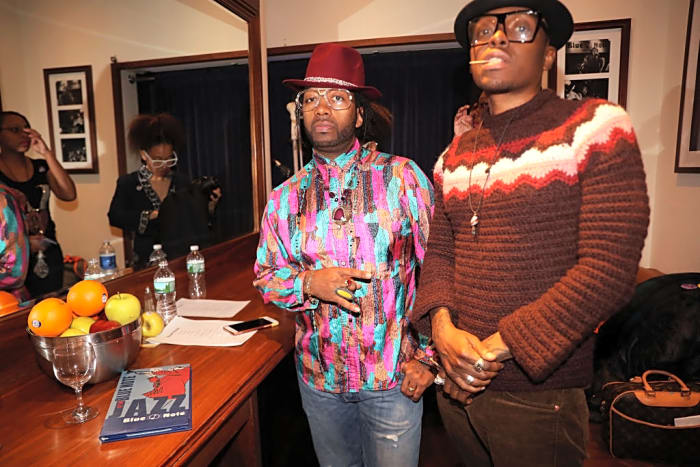 “Luchini AKA This Is It” by Camp Lo