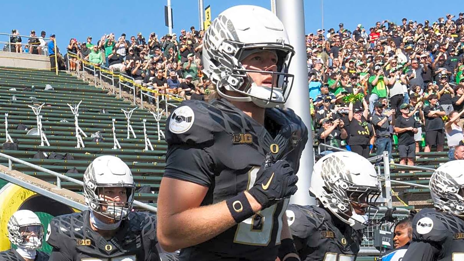 NC State lands massive TE transfer from Oregon in Vander Ploog