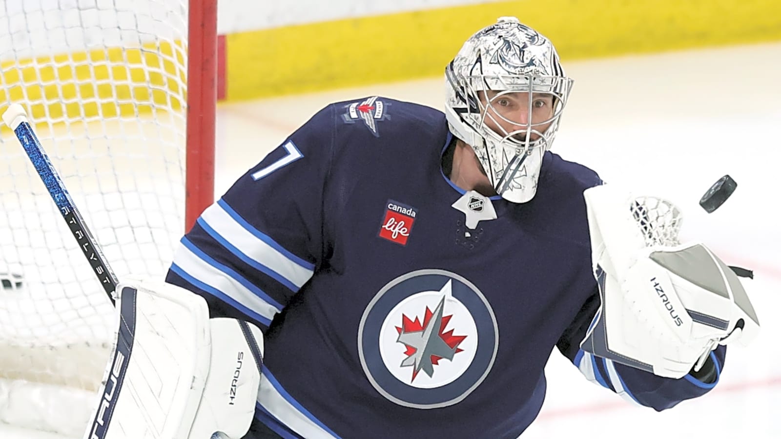 Connor Hellebuyck's shutout should give Jets hope, renewed optimism 
