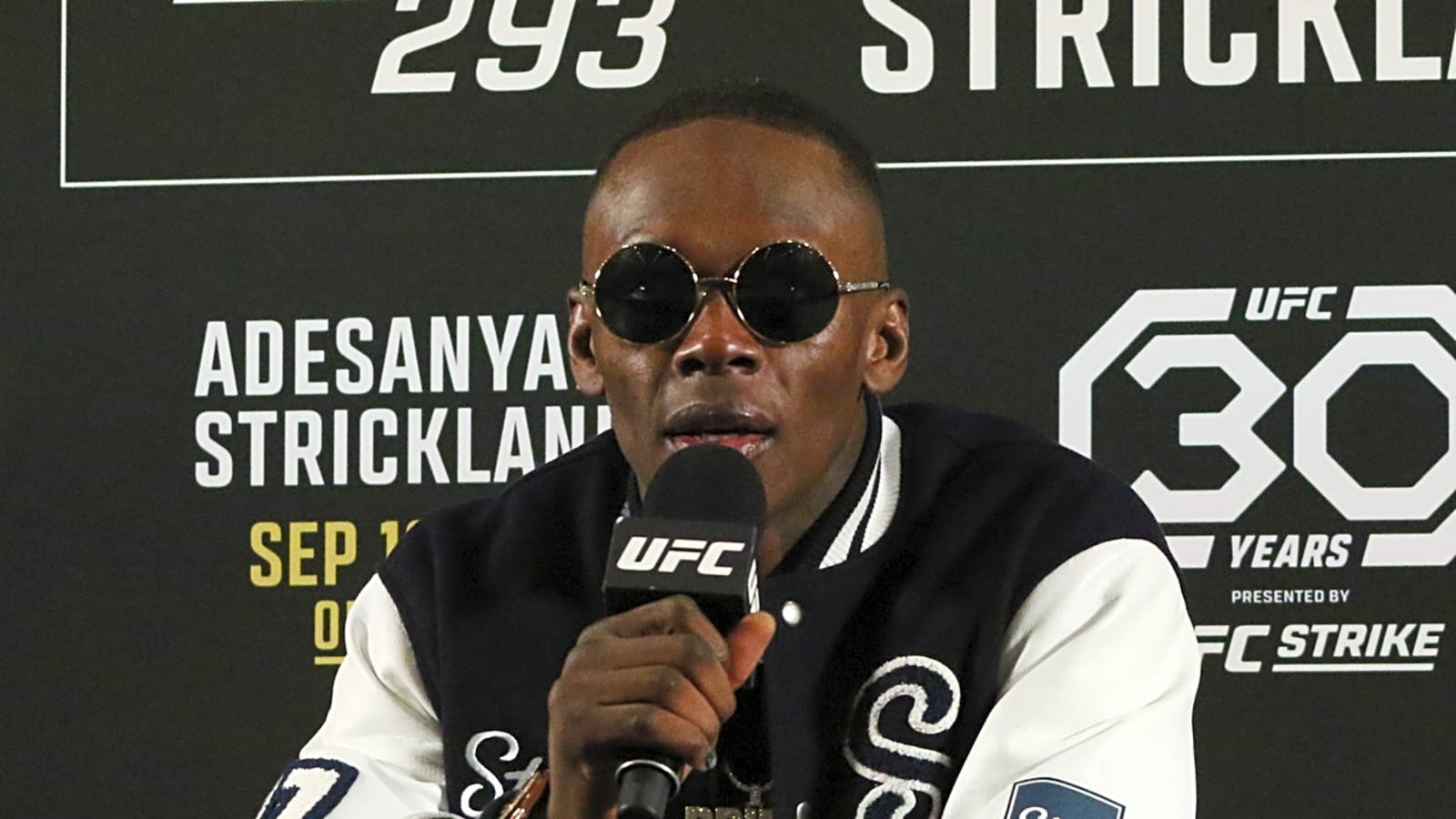 Israel Adesanya reacts to Khamzat Chimaev becoming middleweight champ: &#39;The division is in good hands&#39;