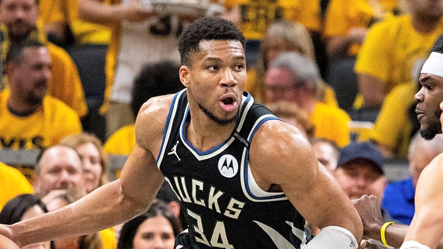 Giannis Antetokounmpo has commendable response to trade chatter