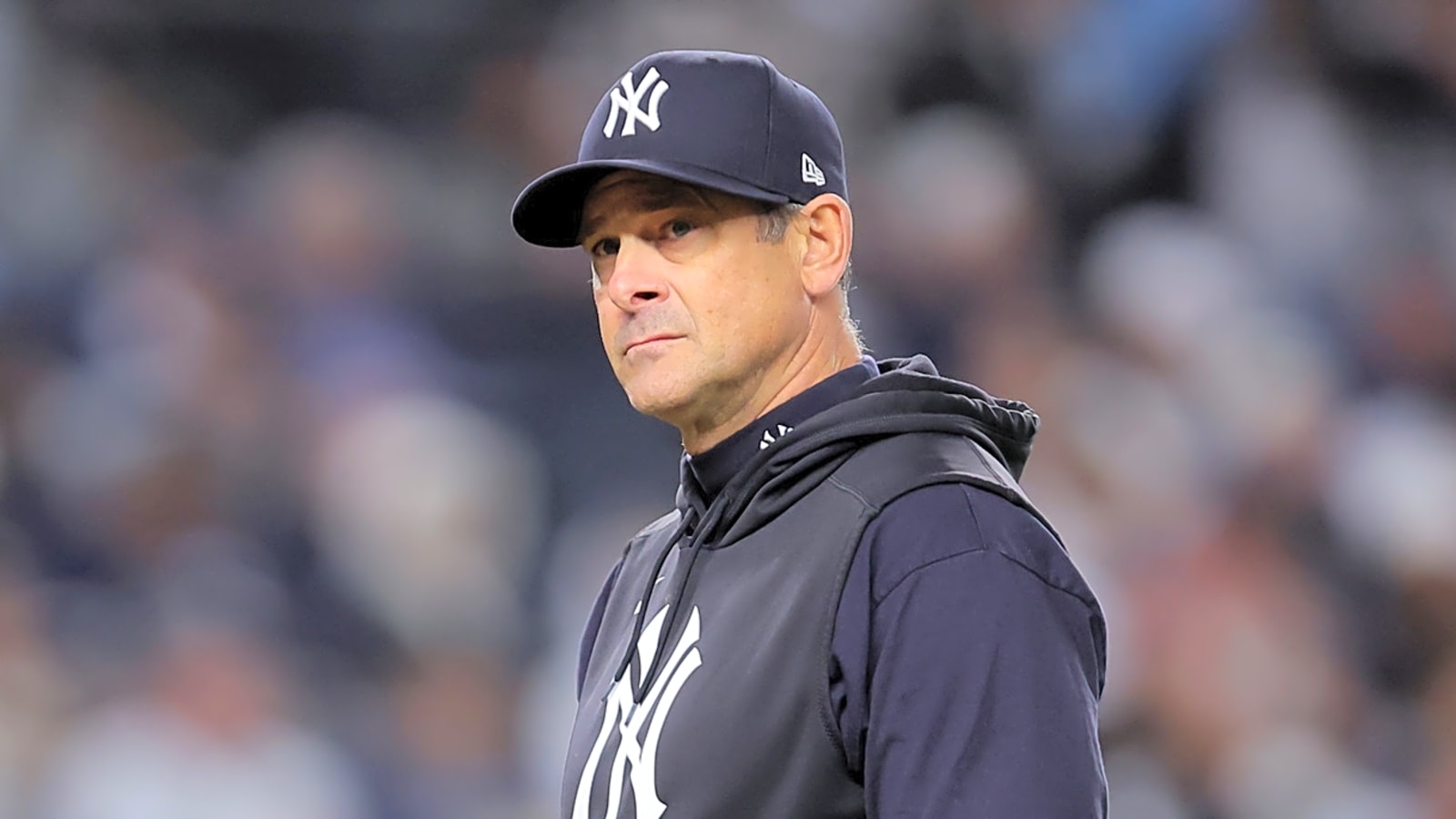 Report suggests one reason Yankees retained Aaron Boone is that he takes 'punches' for players