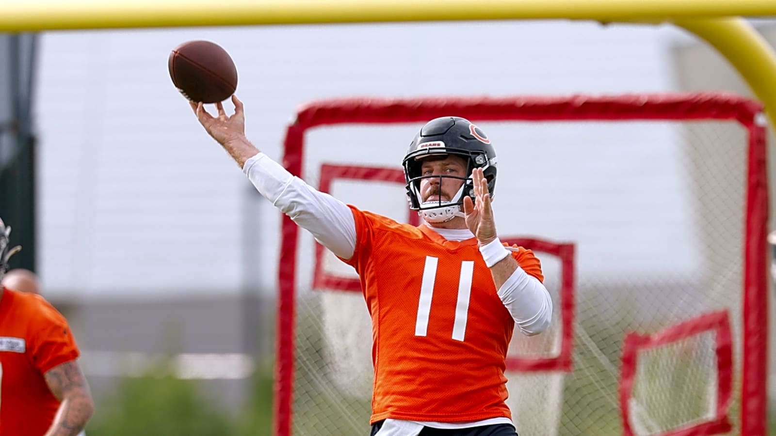 Bears want to retain QB Case Keenum — with a twist
