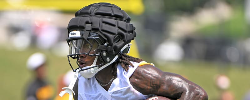 Concern surfaces for Steelers rookie RB at training camp