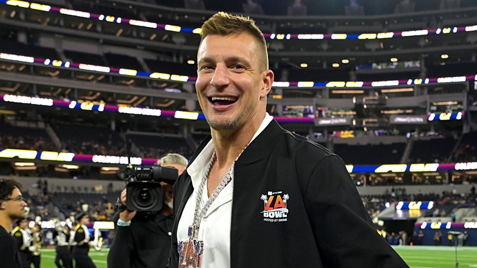 'I’m Like the Best Travel Agent Out There': Rob Gronkowski’s Trick to Book a Flight Ticket Has Saved Him Thousands of Dollars