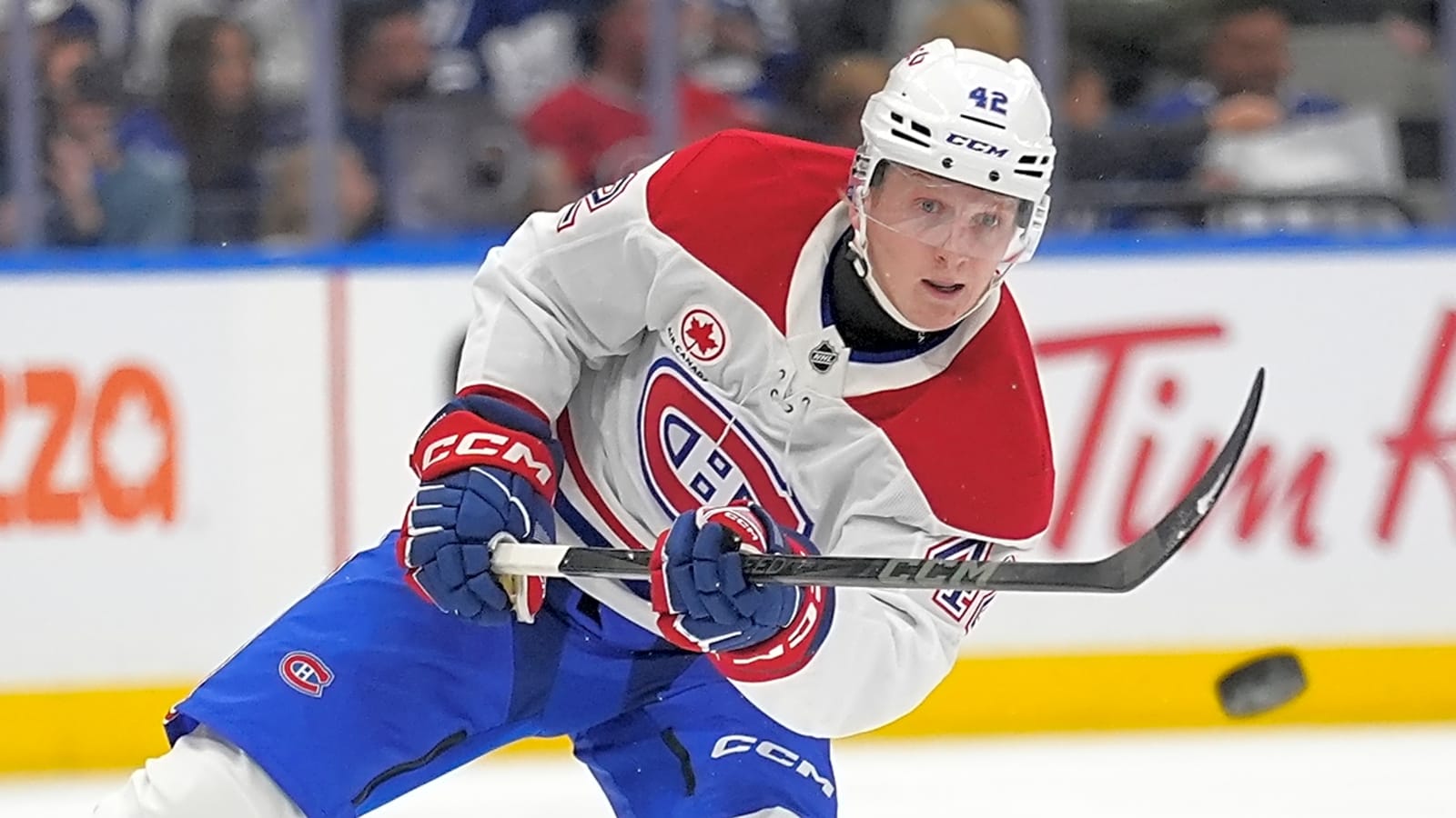 Adam Engstrom recalled by the Canadiens