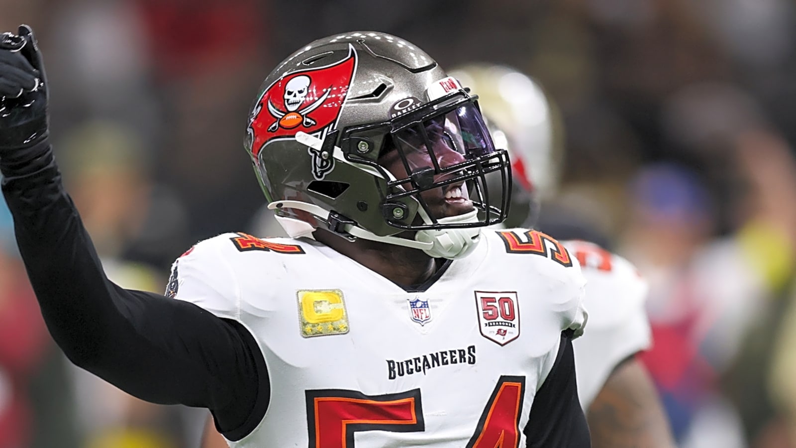 Lavonte David challenges Bucs after 'embarrassing performance'