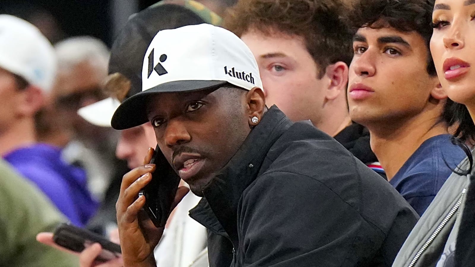 LeBron James' agent suggests Lakers trade Austin Reaves