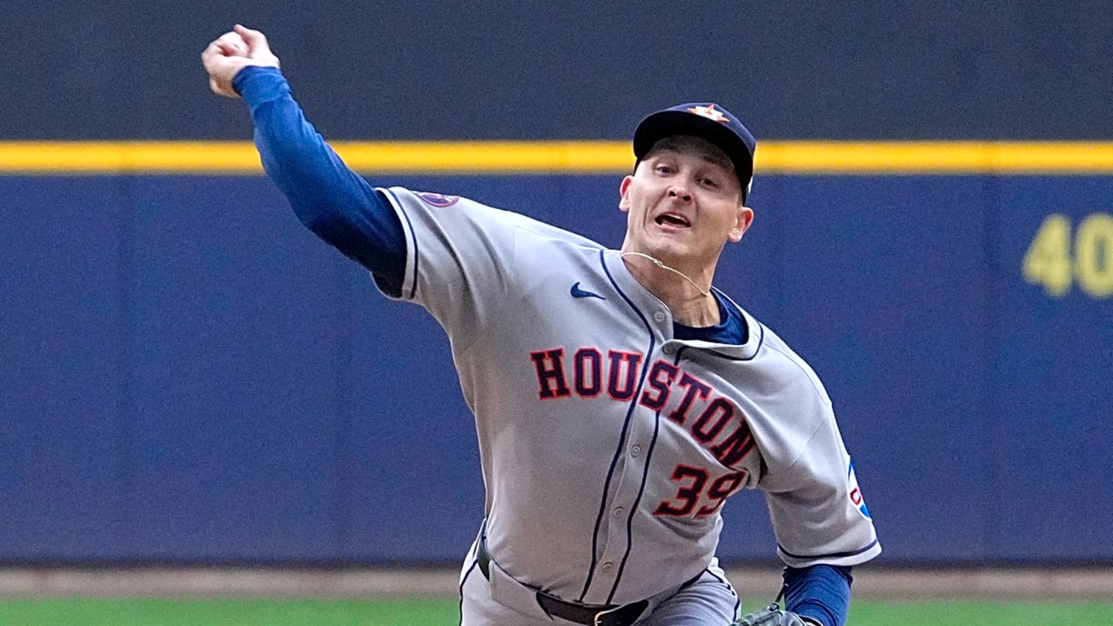 How loss of veteran pitcher affects Astros