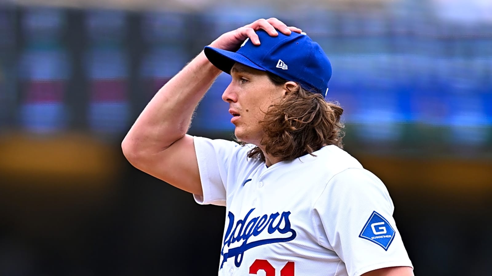 Dodgers' Tyler Glasnow leaves start due to shoulder discomfort