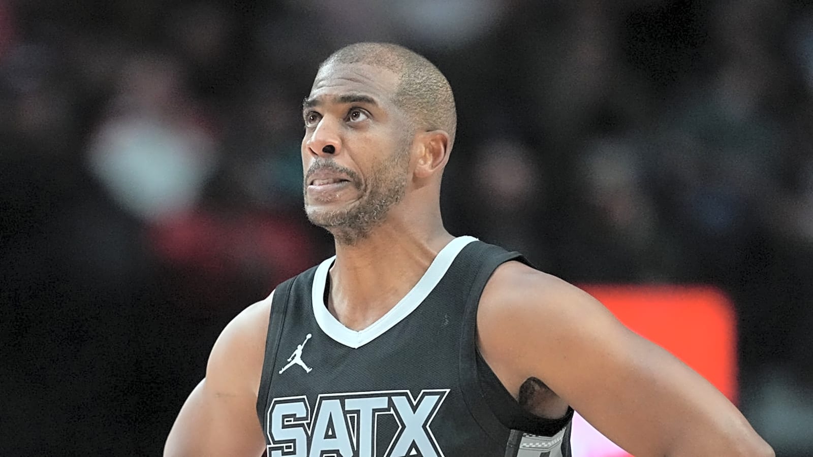 Clippers agree to deal with 12-time All-Star