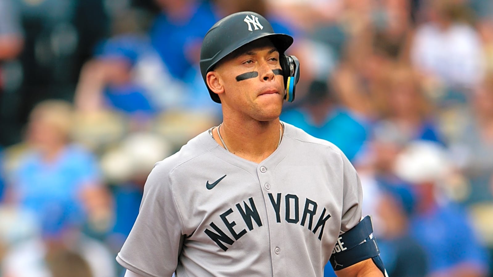 Watch: Aaron Judge homers yet again as Yankees erupt early