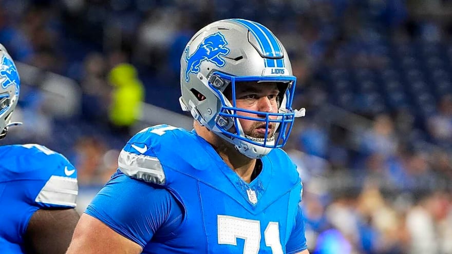 Packers sign hometown kid to try to fix Jordan Love's protection problem