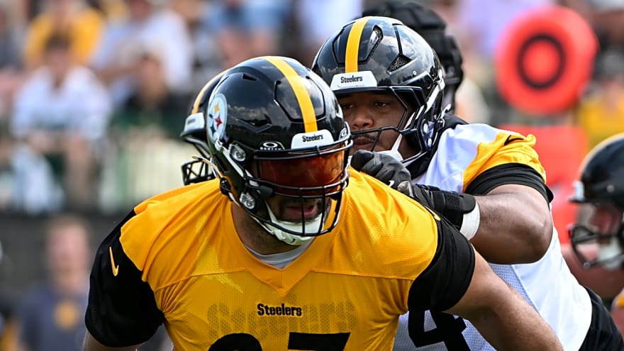 Steelers star suddenly ends hold-in — for now
