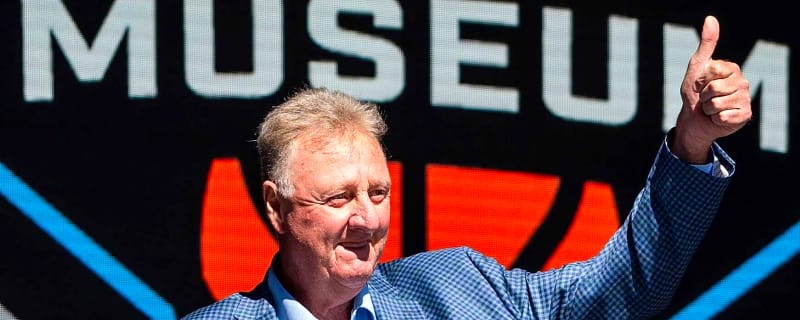 'Knees Almost Hit Me On the Chin': 16 Years Ago, Larry Bird Revealed the Moment He Knew Michael Jordan Was Special