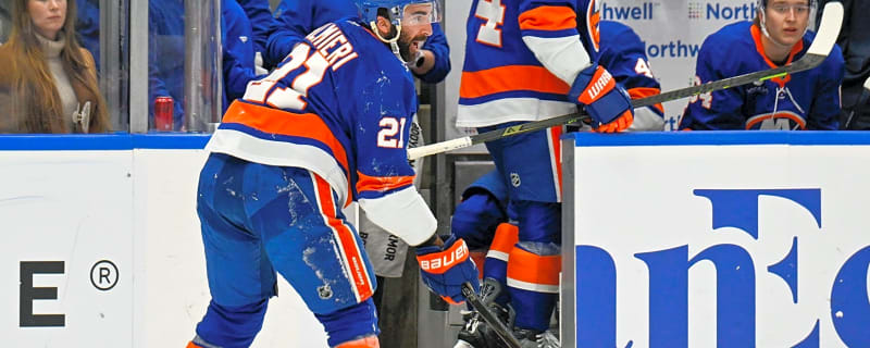Islanders’ Kyle Palmieri out 6-8 months following ACL tear