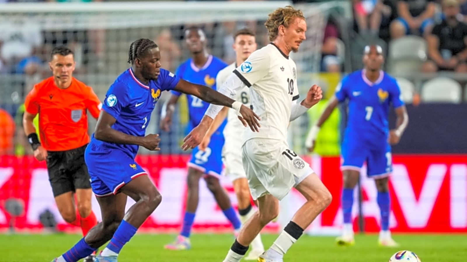 Liverpool could sign defensive powerhouse for less than his release clause; he’s open to a move