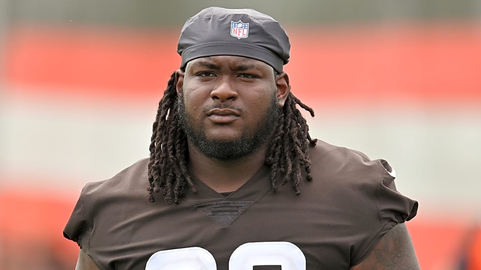 Giants O-lineman throws tantrum after penalty-filled drive