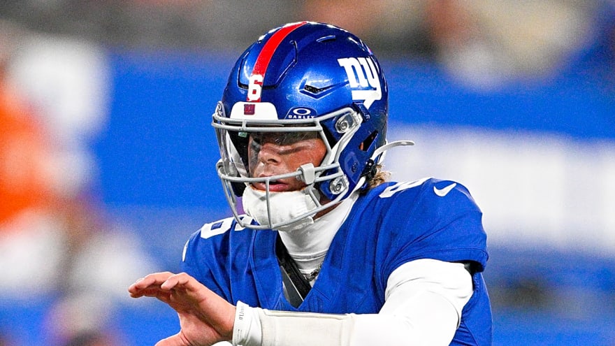Former GM blasts Giants for not embracing 'best chance to win'