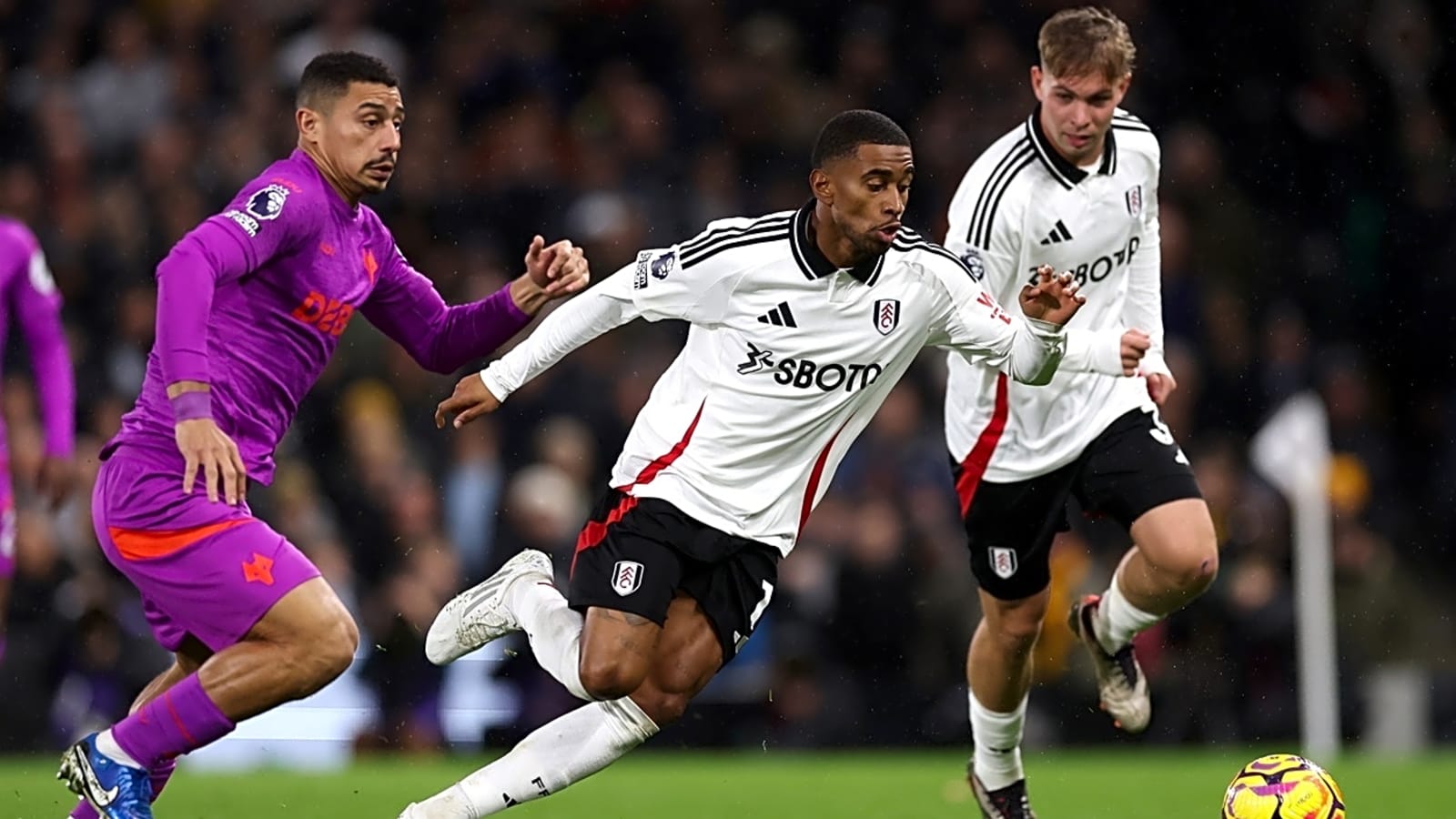 London club makes late approach to sign Arsenal man
