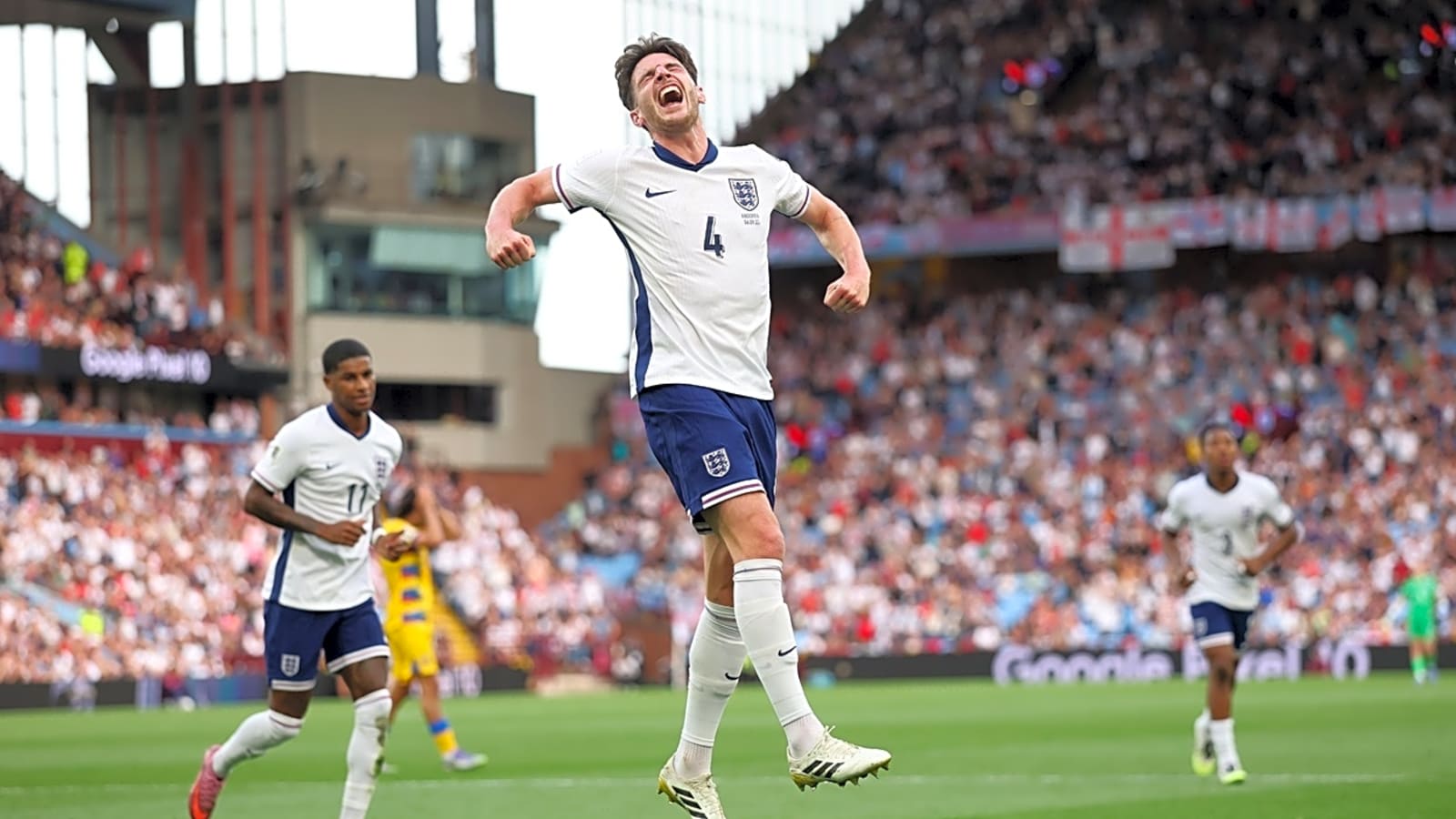Has Declan Rice outshone Caicedo this season? What the English media are saying