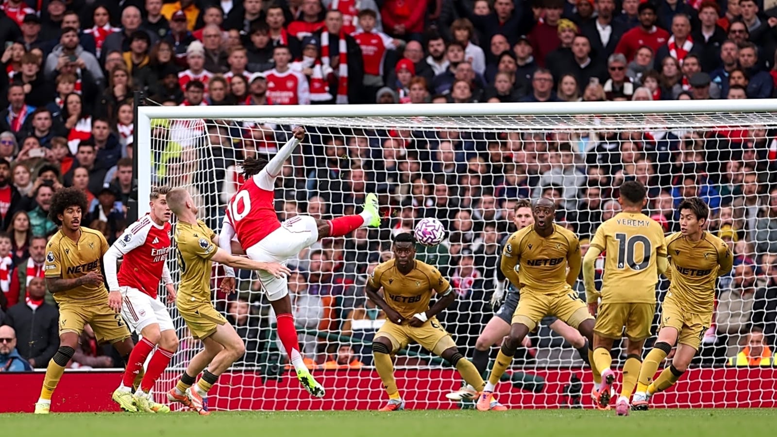 Pep Guardiola concedes Arsenal are now the team to beat in the title race