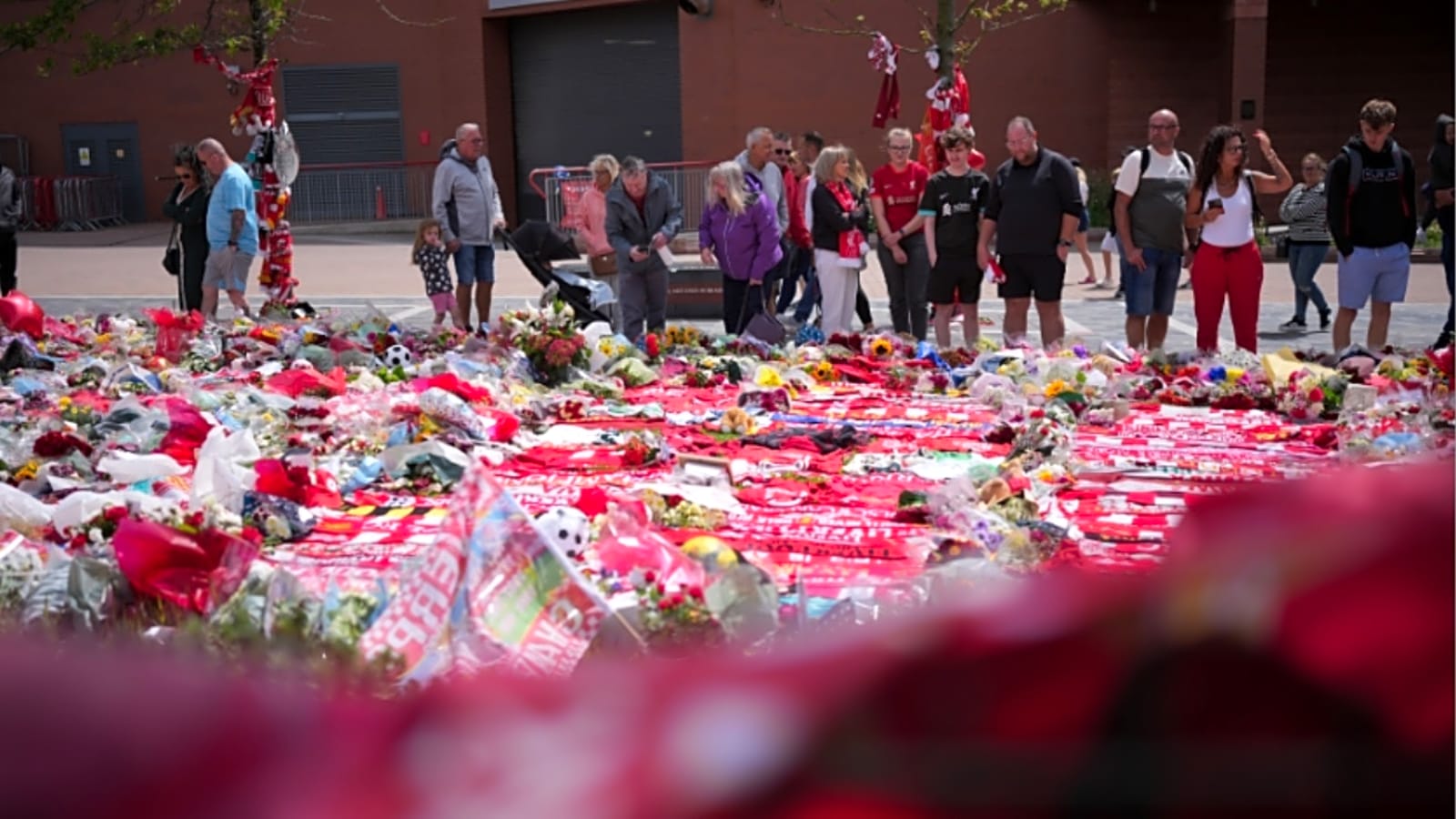 Liverpool FC confirm book of condolence for Diogo Jota will be left open for additional two days