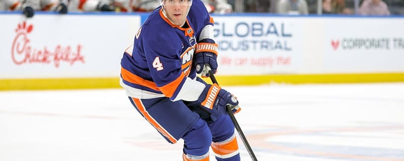 Islanders, DeAngelo agree to one-year contract extension
