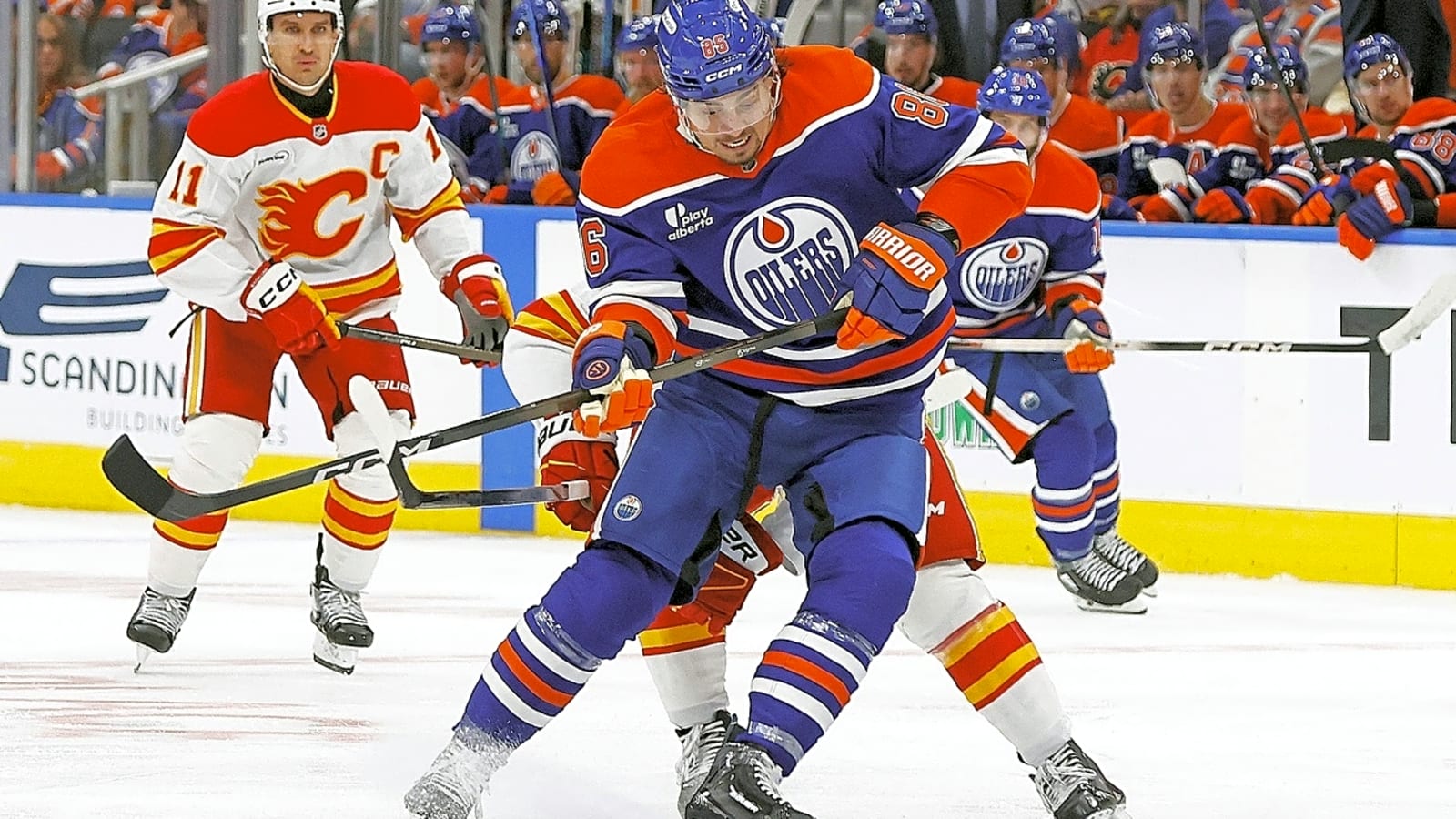 Oilers Thoughts: A look at Frederic and Tomášek’s opportunities, early impressions of Mangiapane and Regula