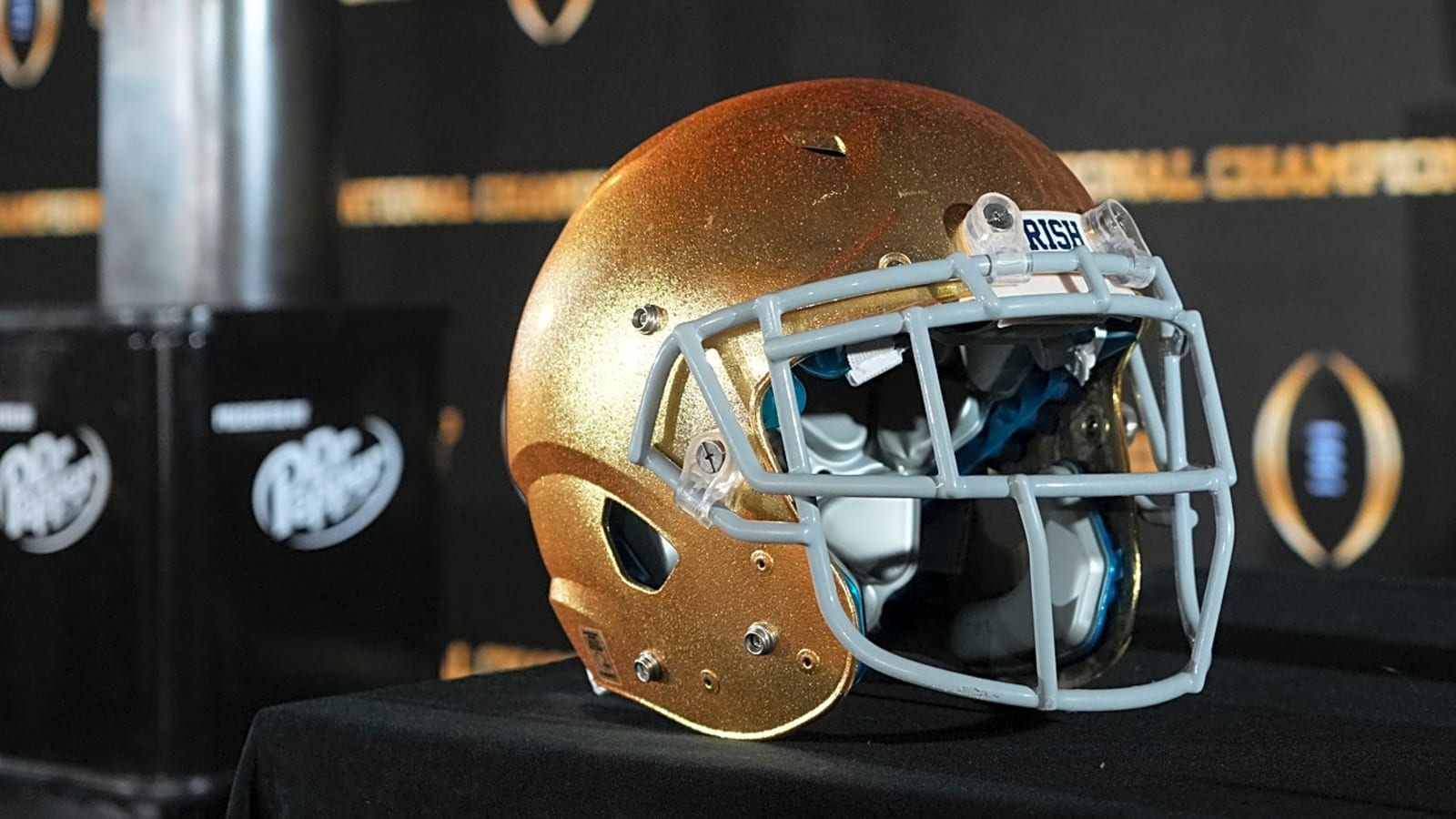 Elite WR recruit explains why he chose Notre Dame over Texas