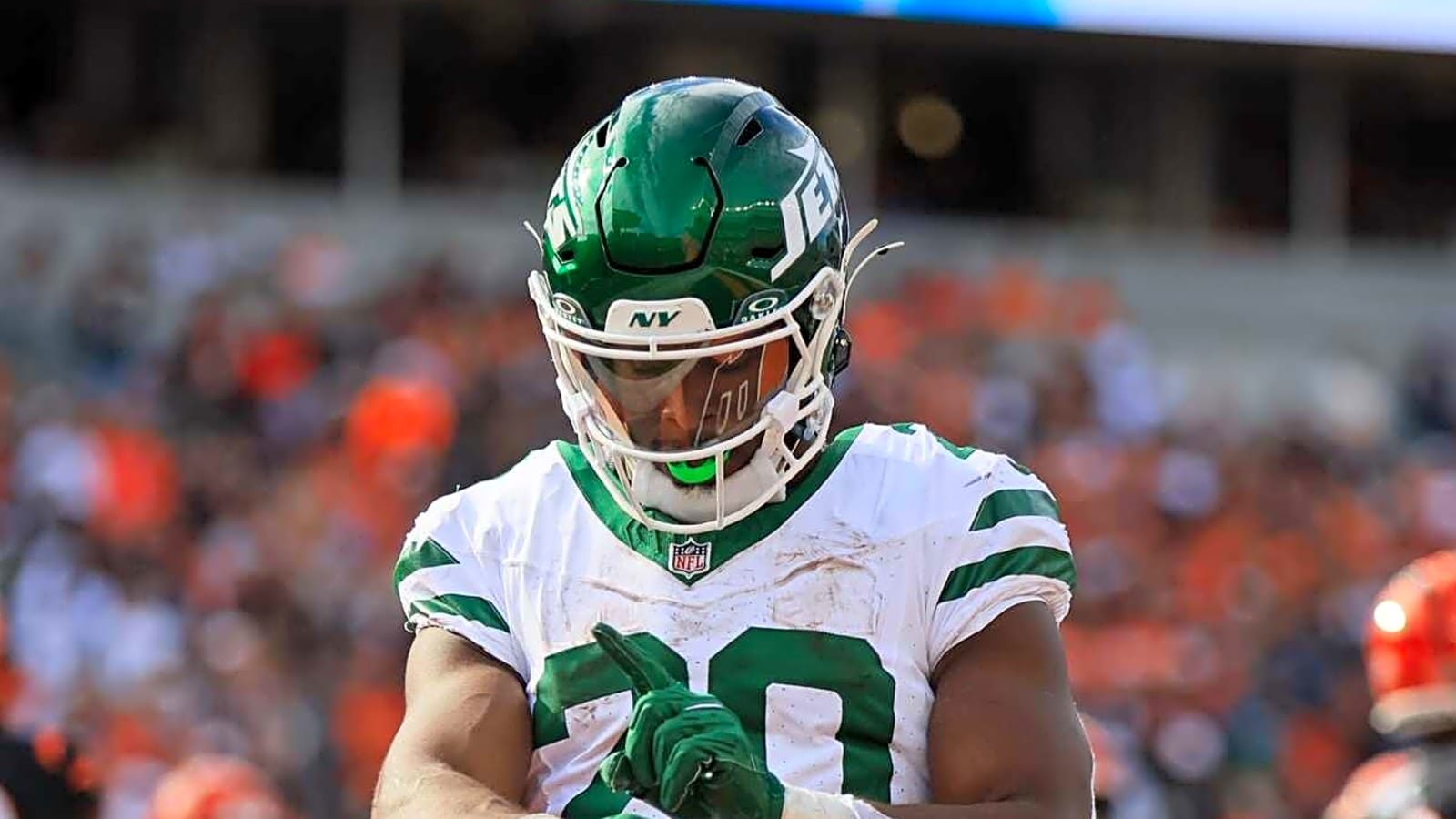 Jets player is 'sick' over team’s trades