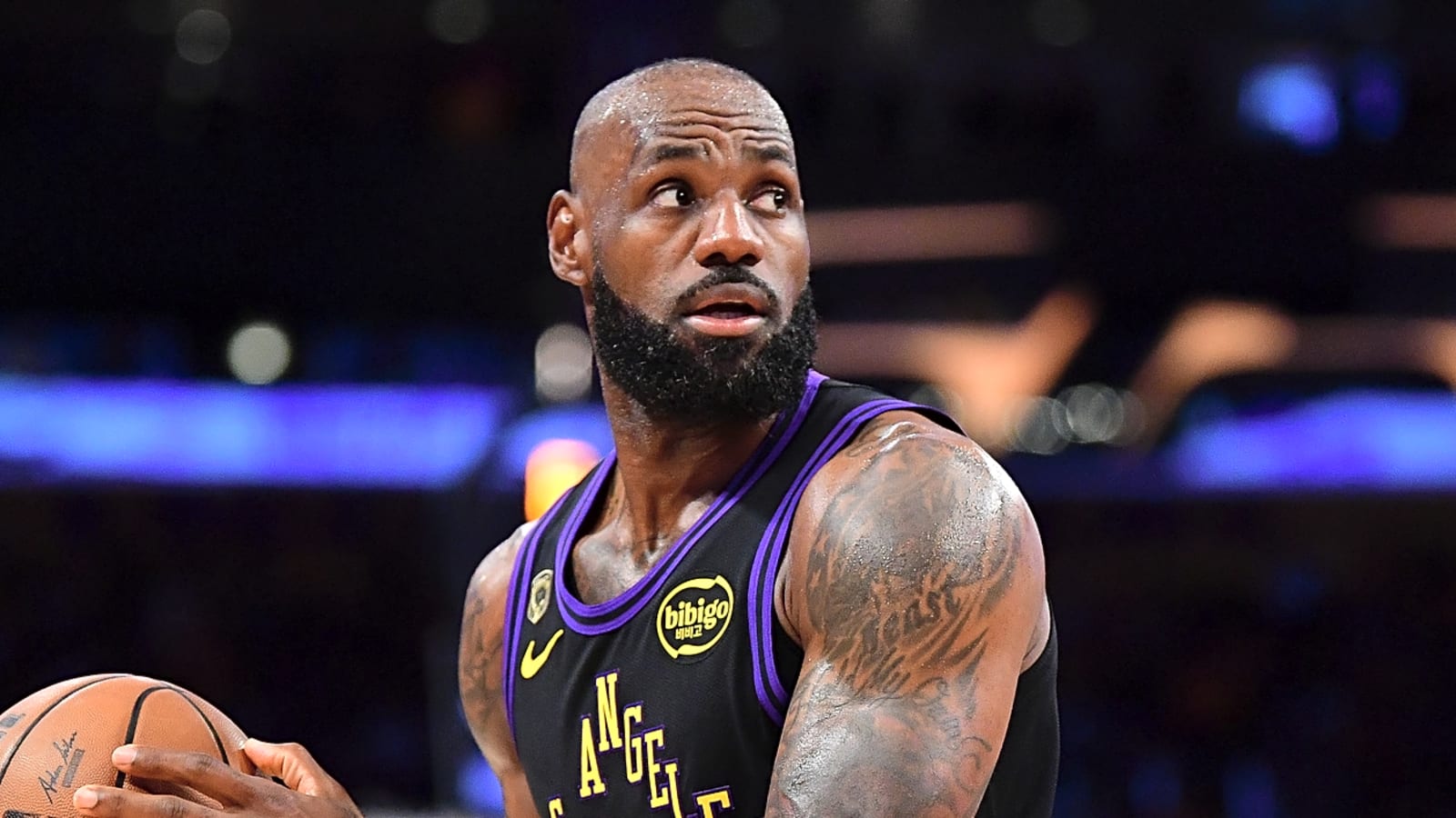 Insider floats idea of Lakers adding All-Star big man in LeBron James sign-and-trade