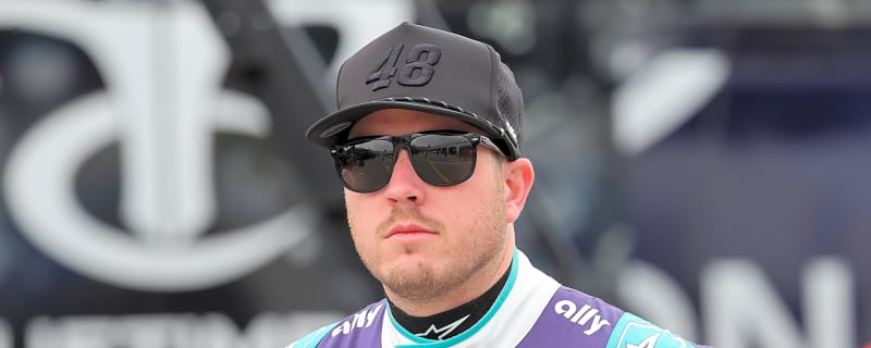 Alex Bowman's miserable start to 2026 NASCAR season gets worse with Phoenix news